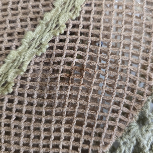 Oli & Hali Relaxed Fit Crinkle Blouse With Crochet Lace Accents OS Tan Green - Picture 6 of 6